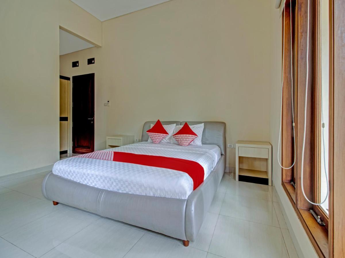 OYO 89997 Hotel Bumi Kedaton Waterpark Bandar Lampung Bagian luar foto